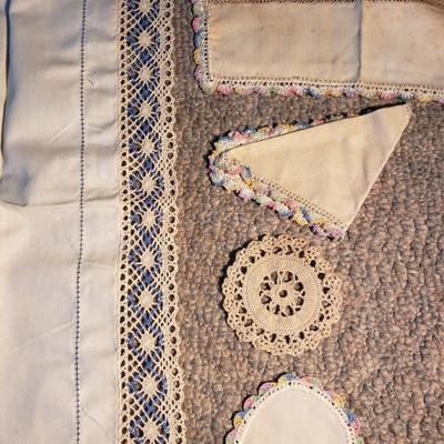 Antique and Vintage Linens, Chifon Scarves, Gloves and More (D-KD)
