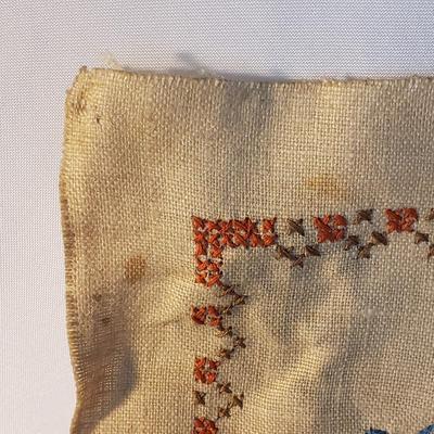 Antique and Vintage Linens, Chifon Scarves, Gloves and More (D-KD)