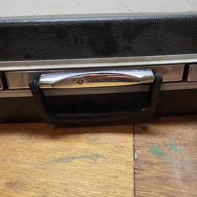 Samsonite Luggage & More (B2-JS)