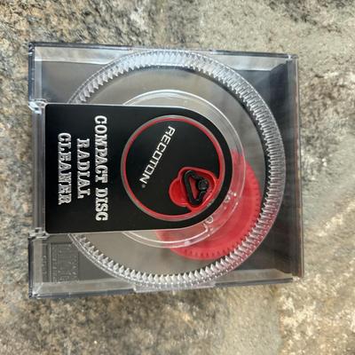 Large Selection of CDs & CD Racks (LR-MG)