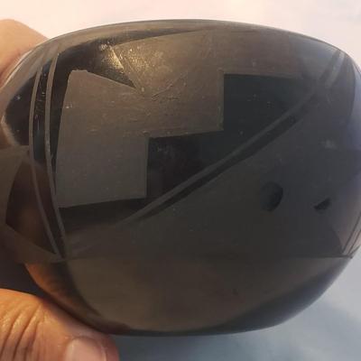 G. Suazo Santa Clara Pueblo Blackwater Pottery (D-KD)
