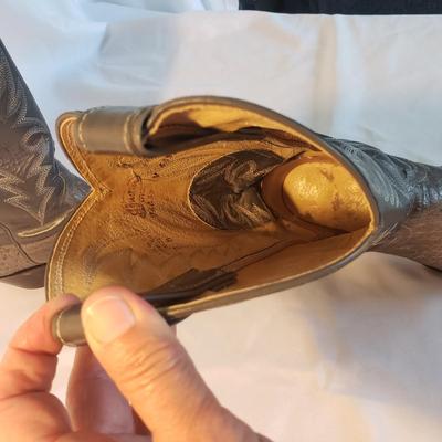 Women's Size 7 Justin Boots (D-KD)