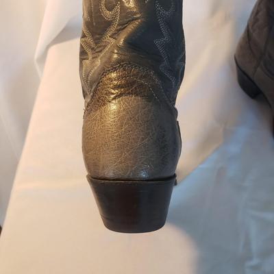 Women's Size 7 Justin Boots (D-KD)