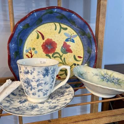 Sale Photo Thumbnail #10: Noritake Dishes, Serving Bowls and Platters, and Decor.

Bakers Rack not included.