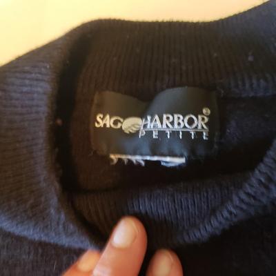 Women's Medium Irish, New England, Cashmere Sweaters (D-KD)