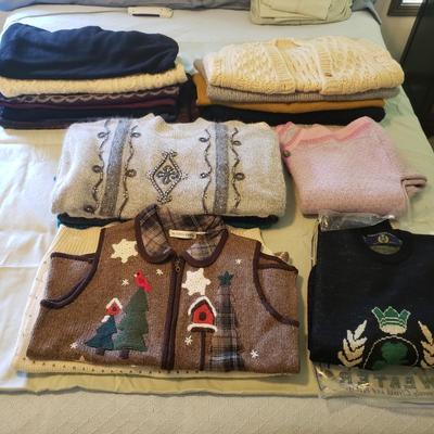 Women's Medium Irish, New England, Cashmere Sweaters (D-KD)