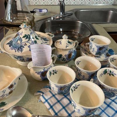 Sale Photo Thumbnail #55: Belvedere Mason china, and serving bowl and Coffee container.