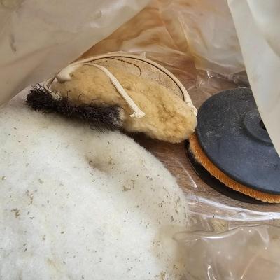 Assorted Painting & Hardware Assortment (B2-JS)