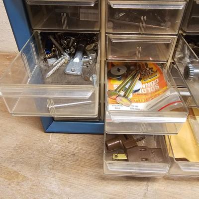 Assorted Painting & Hardware Assortment (B2-JS)