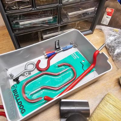 Assorted Painting & Hardware Assortment (B2-JS)