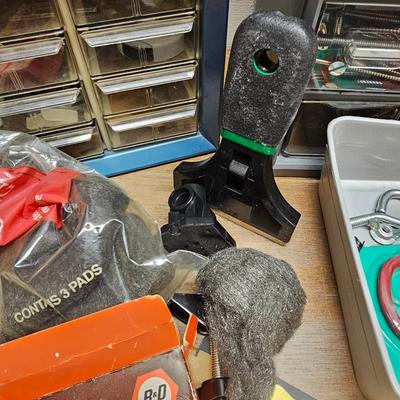 Assorted Painting & Hardware Assortment (B2-JS)