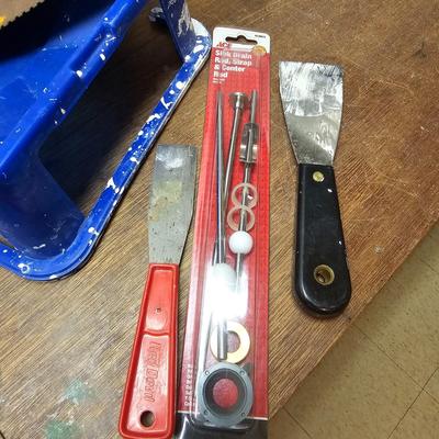 Assorted Painting & Hardware Assortment (B2-JS)