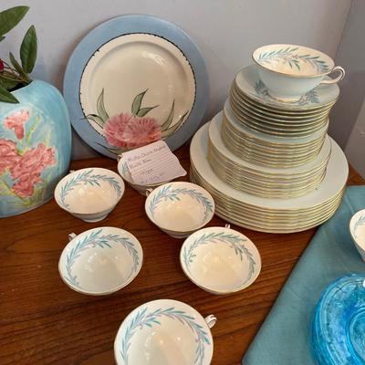 Sale Photo Thumbnail #72: China Minton Bone China and antique Tablez