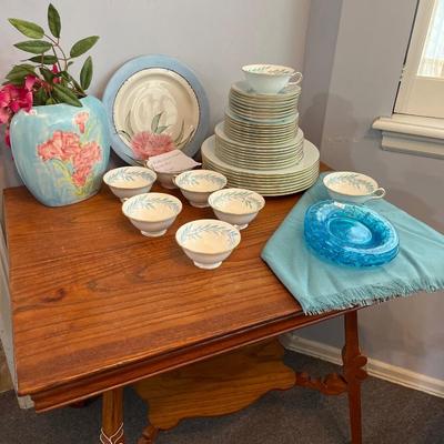 Sale Photo Thumbnail #68: China Minton Bone China and antique Tablez