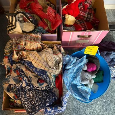 Sale Photo Thumbnail #131: Lots of scarves, hats & gloves, purses 

Purse stand not included