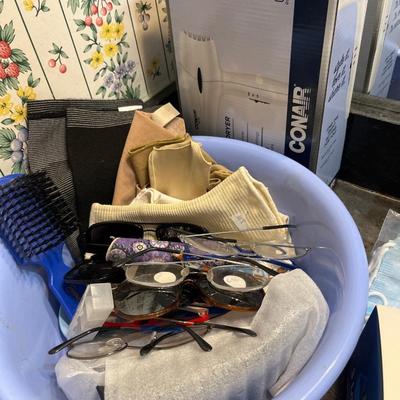 Sale Photo Thumbnail #136: Bandages, hairdryer and more