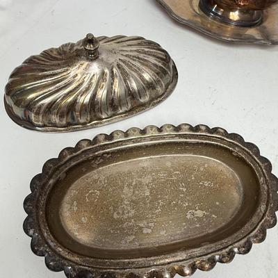 Sale Photo Thumbnail #302: In good vintage condition, tarnished and need polishing. See photos for more info.
