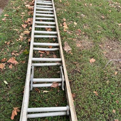 Sale Photo Thumbnail #225: Extension Ladder