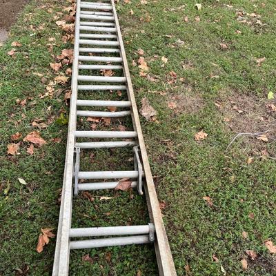 Sale Photo Thumbnail #224: Extension Ladder