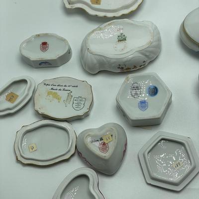Limoges, Lenox, Wedgwood & MOMA : 40+ Porcelain Boxes (B3-SS)