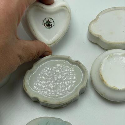 Limoges, Lenox, Wedgwood & MOMA : 40+ Porcelain Boxes (B3-SS)