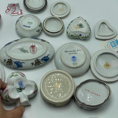 Limoges, Lenox, Wedgwood & MOMA : 40+ Porcelain Boxes (B3-SS)