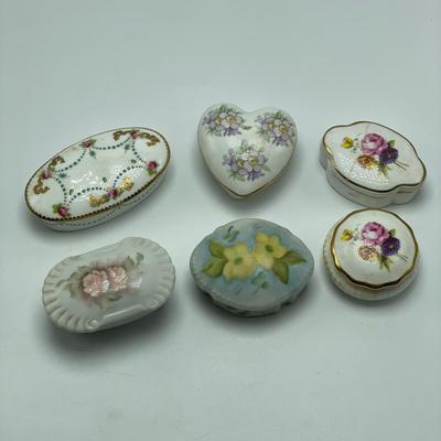 Limoges, Lenox, Wedgwood & MOMA : 40+ Porcelain Boxes (B3-SS)
