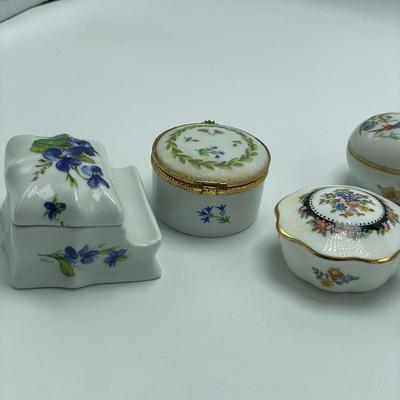 Limoges, Lenox, Wedgwood & MOMA : 40+ Porcelain Boxes (B3-SS)