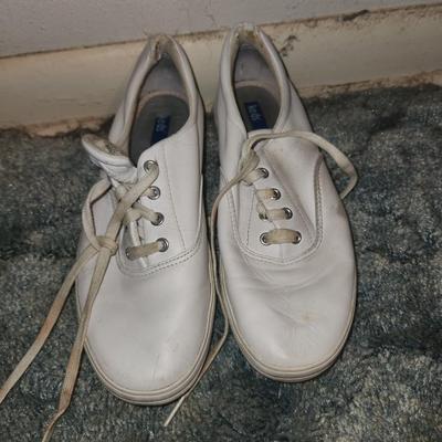Women's shoes