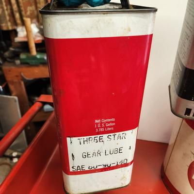Lot of Vintage Kendall Lubericant Grease Gt-1 Oil , Wynne's Friction Proofing Cans