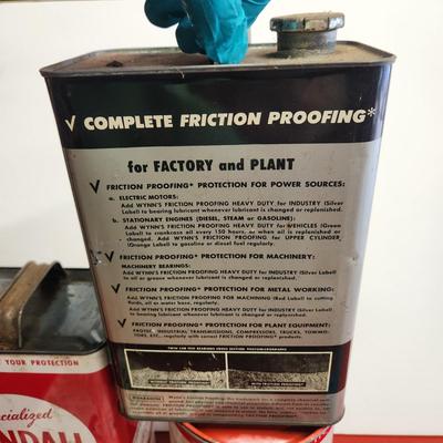 Lot of Vintage Kendall Lubericant Grease Gt-1 Oil , Wynne's Friction Proofing Cans