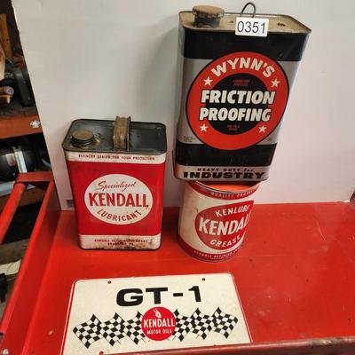Lot of Vintage Kendall Lubericant Grease Gt-1 Oil , Wynne's Friction Proofing Cans
