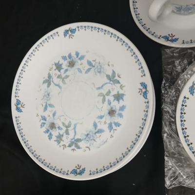 Noritake China Blue Moon dish set -