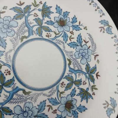 Noritake China Blue Moon dish set -