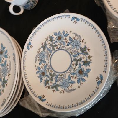 Noritake Progression China - Blue Moon - serving pieces for 4
