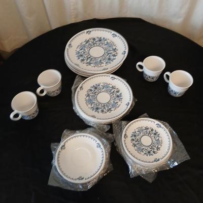 Noritake Progression China - Blue Moon - serving pieces for 4