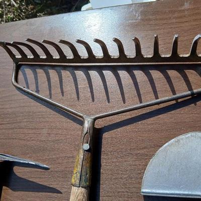 Yard & Garden hand tools - Rake - weeding Hoe - Hoe - and scraper tool