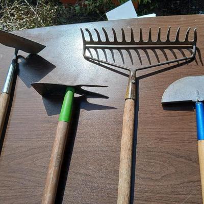 Yard & Garden hand tools - Rake - weeding Hoe - Hoe - and scraper tool