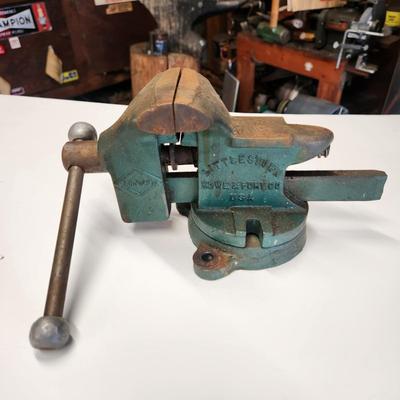 Littlestown Hardware & Foundry Co No. 900 Swivel Bench Vise
