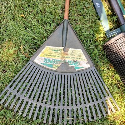 Easy go yard cart - Plastic net fencing - leaf rake - sprinkler - yard waste bags and more