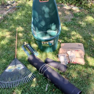 Easy go yard cart - Plastic net fencing - leaf rake - sprinkler - yard waste bags and more