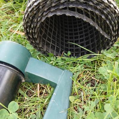 Easy go yard cart - Plastic net fencing - leaf rake - sprinkler - yard waste bags and more