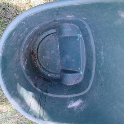 Easy go yard cart - Plastic net fencing - leaf rake - sprinkler - yard waste bags and more