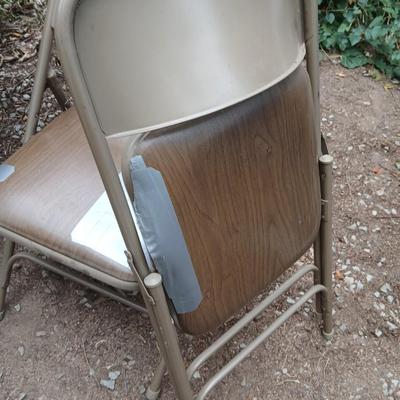 Samsonite card table with two folding chairs