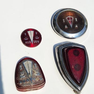 lot of 4 Hudson Car Emblems, Tail light ,Grill Medallion Badge , Steering Wheel Horn button,