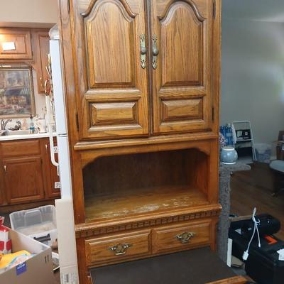 Sumter cabinet Co. media cabinet with pull out shelf - and three drawers