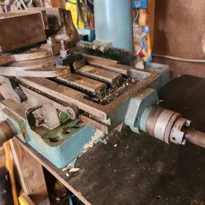 Rong Fu Drilling & Milling Machine RF-20