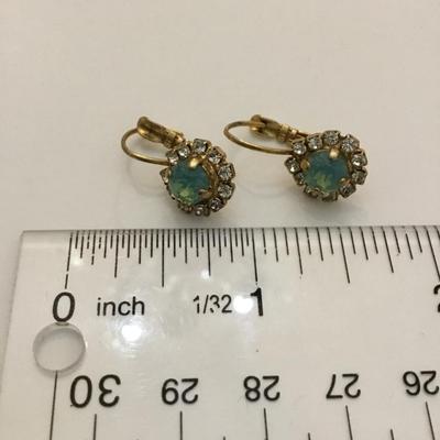 Beautiful, vintage, crystal and aquamarine crystal dangle earrings very beautiful