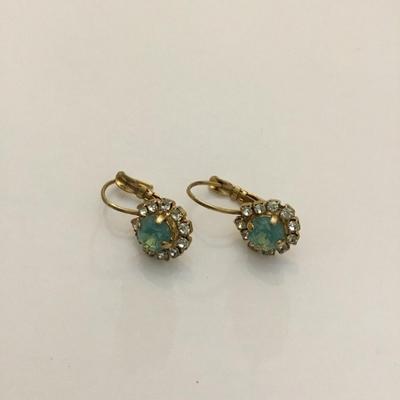 Beautiful, vintage, crystal and aquamarine crystal dangle earrings very beautiful