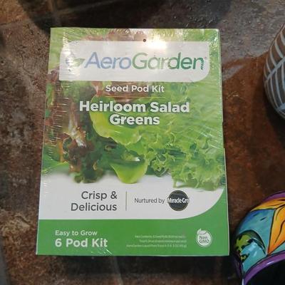 Working AeroGarden with seed boxes - and other small household / yard gardening supplies